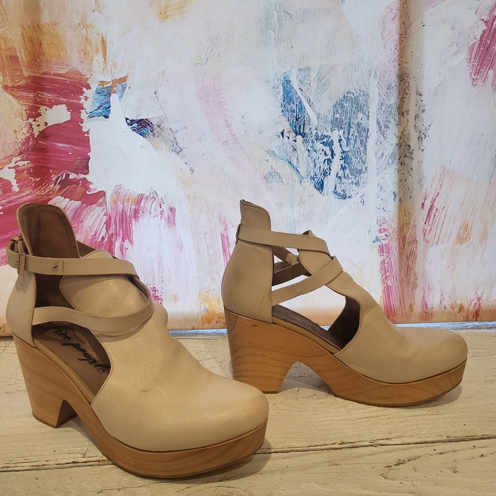 Free People Cream Cross-Strap Block Heels - Picture 2 of 10